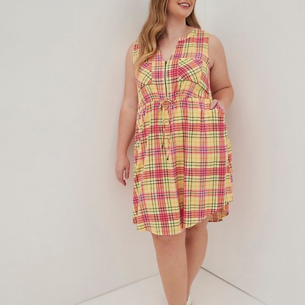 Torrid size 3 mini challis zip front shirt dress.